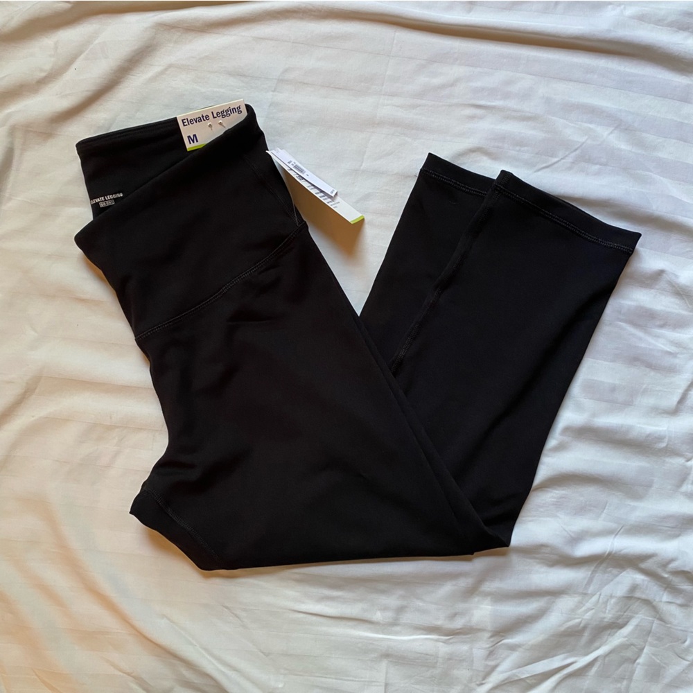 NWT Old Navy Active Elevate Leggings-size M